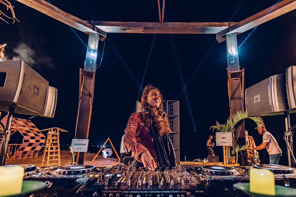 Sainte Soher performing at Reactor Venao